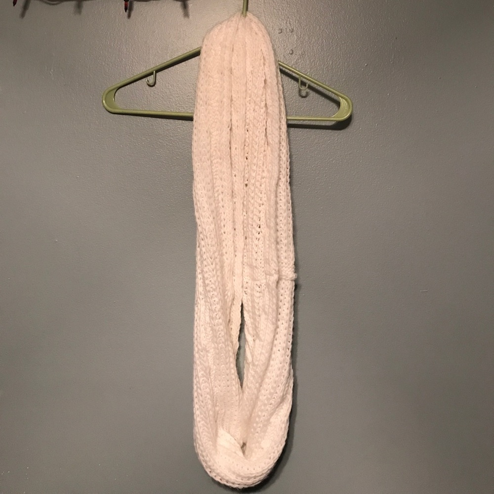 infiniti scarf